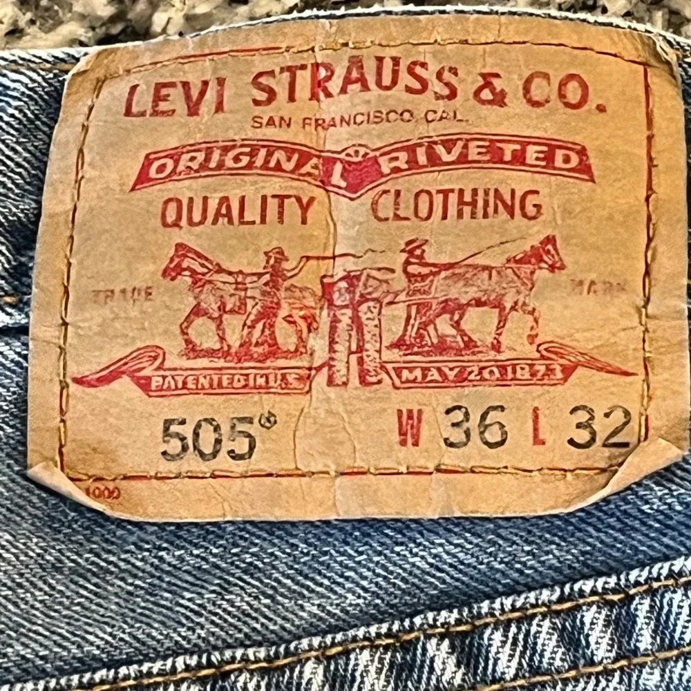 Levi's 505 Regular Fit Straight Denim Jeans Mens‎ 36x32 Medium Blue
